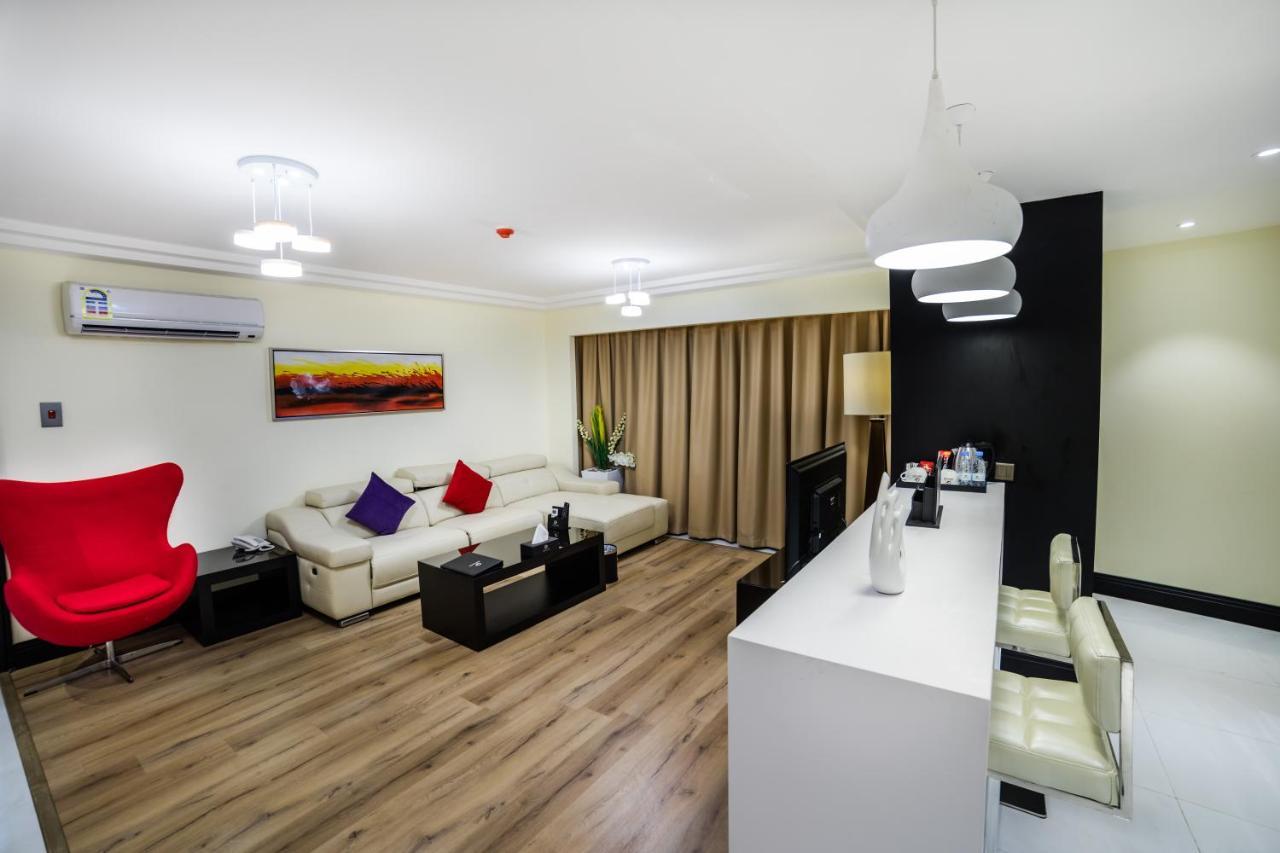 נג'ראן Grand Valley Hotel מראה חיצוני תמונה