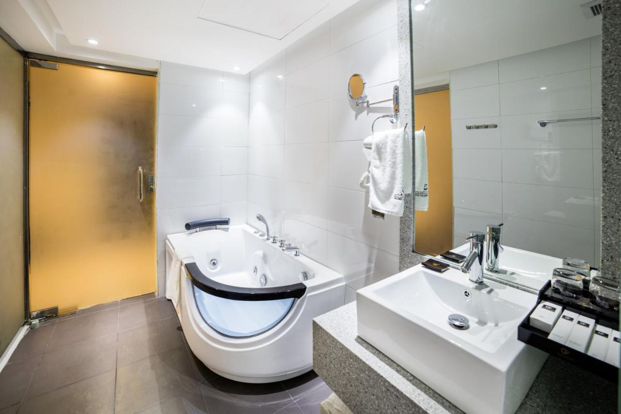 נג'ראן Grand Valley Hotel מראה חיצוני תמונה