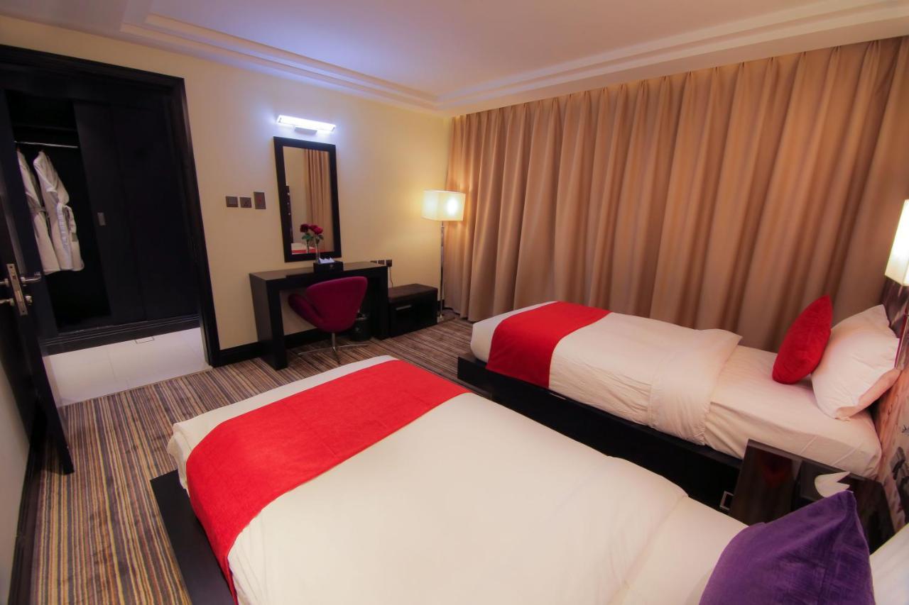 נג'ראן Grand Valley Hotel מראה חיצוני תמונה
