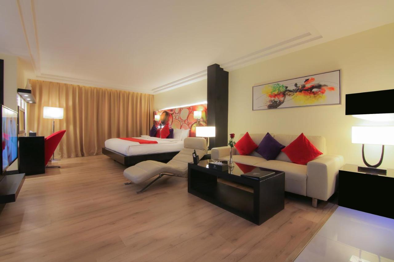נג'ראן Grand Valley Hotel מראה חיצוני תמונה
