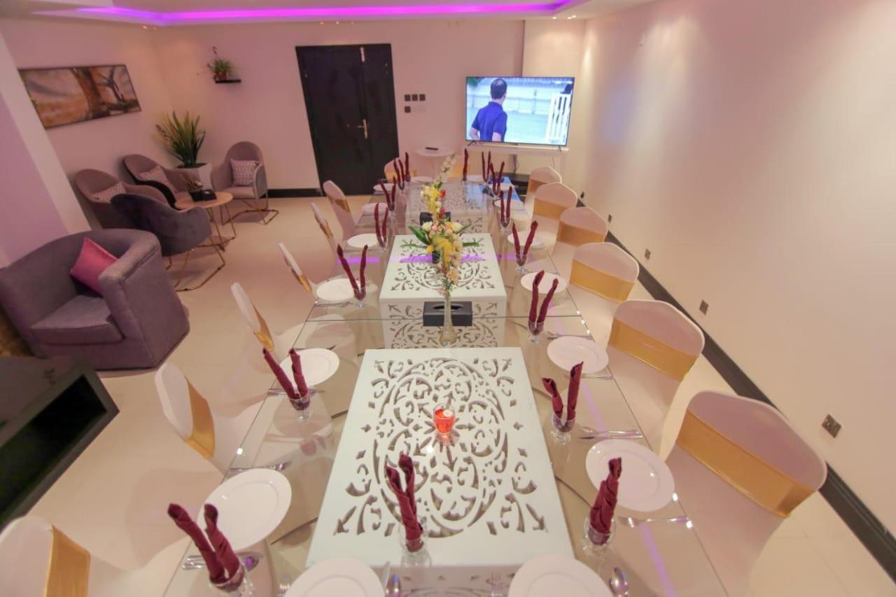 נג'ראן Grand Valley Hotel מראה חיצוני תמונה
