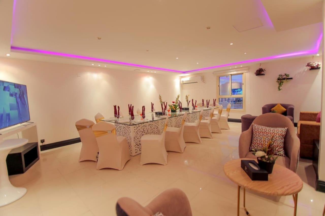 נג'ראן Grand Valley Hotel מראה חיצוני תמונה