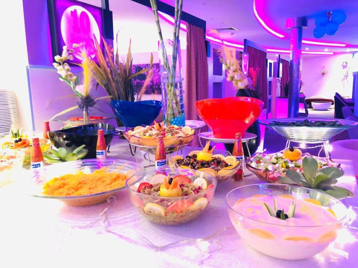 נג'ראן Grand Valley Hotel מראה חיצוני תמונה